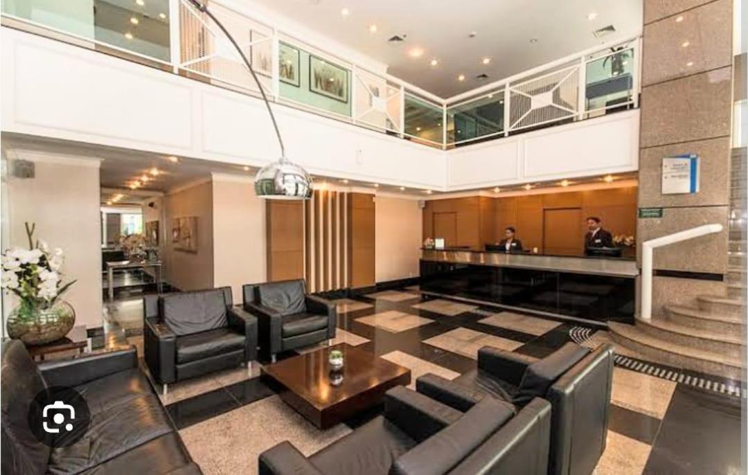 Em Perdizes - Flat Em Frente A Puc E Prox Allianz Parque Apartamento *